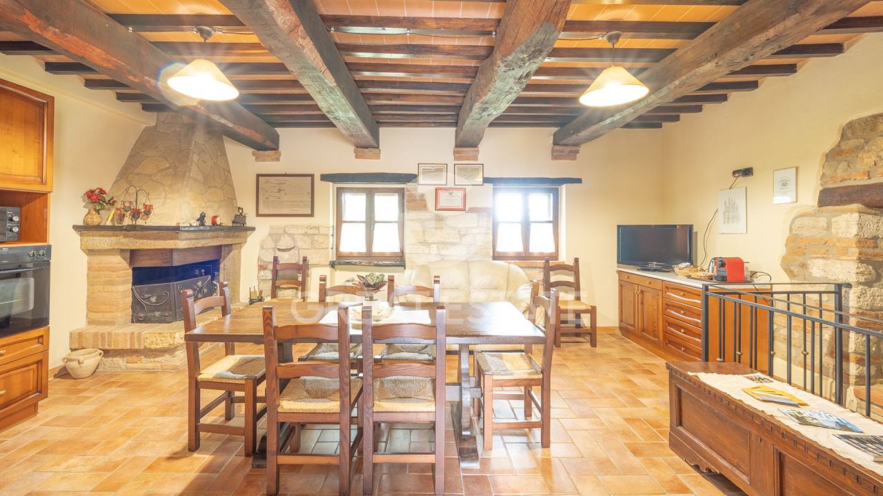 Hotel en Todi, Italia, 1 571.75 m² - imagen 11