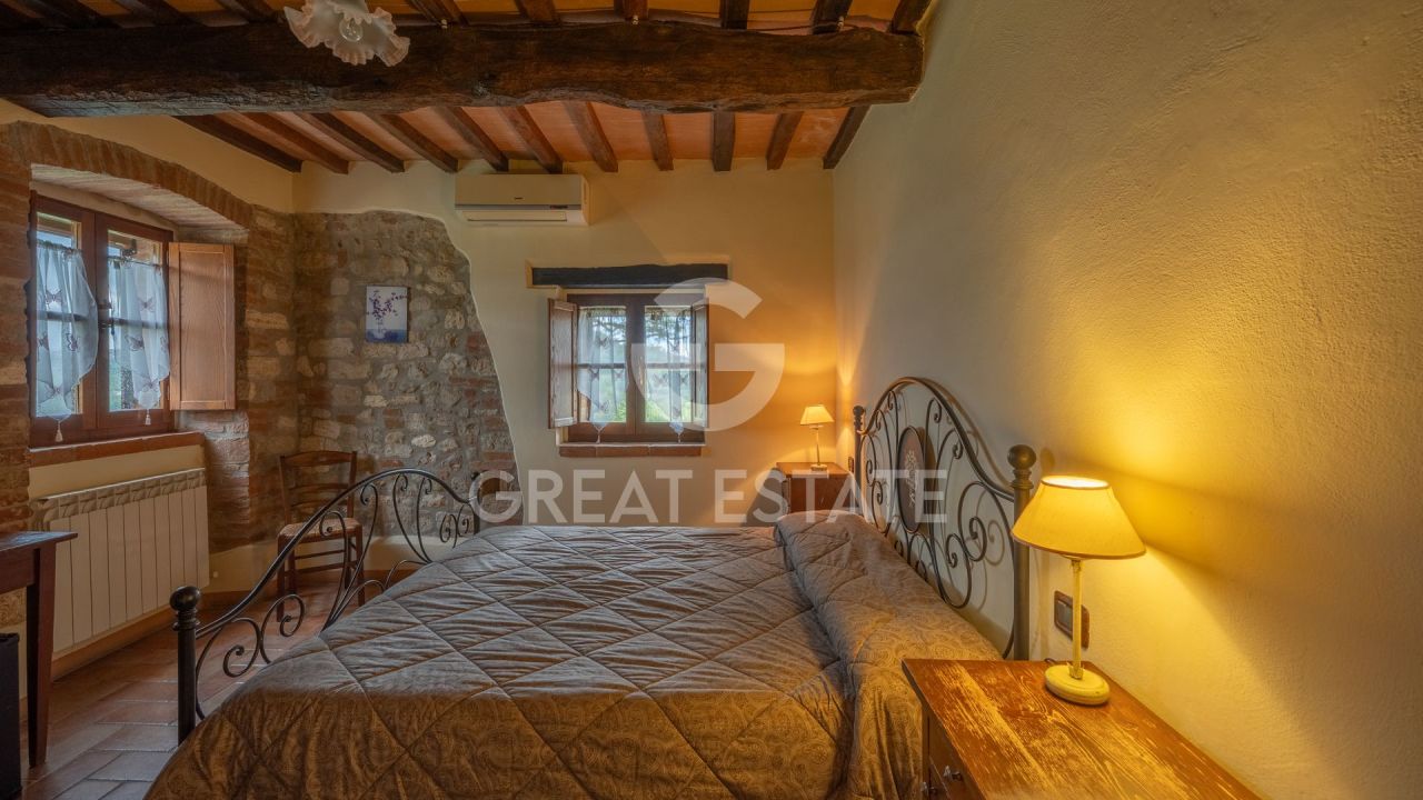 Hotel en Todi, Italia, 1 571.75 m² - imagen 13