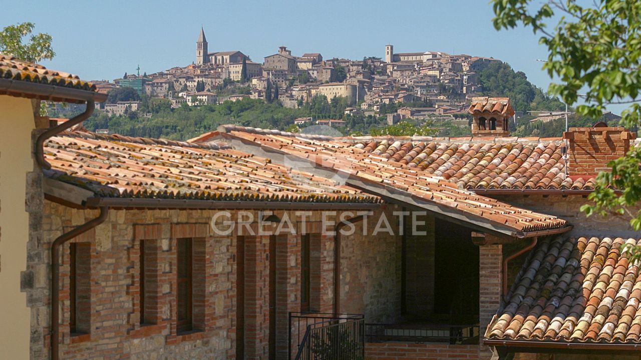 Hotel en Todi, Italia, 1 571.75 m² - imagen 17