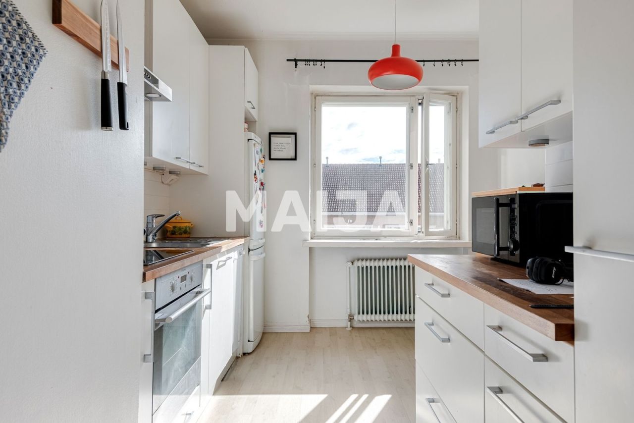 Apartment in Helsinki, Finland, 55.6 m² - picture 1