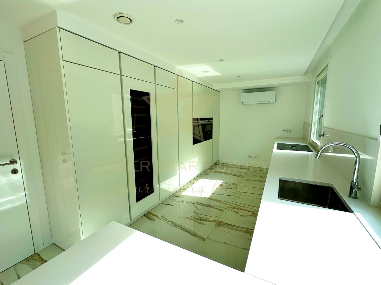 Villa en Matosinhos, Portugal, 279 m² - imagen 8