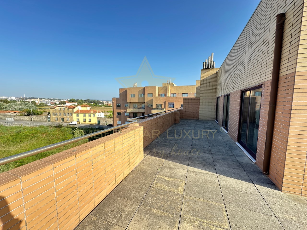 Ático en Vila Nova de Gaia, Portugal, 181.4 m² - imagen 17