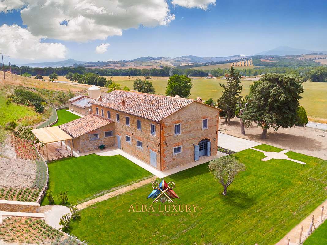 Villa à Pienza, Italie, 500 m² - image 1