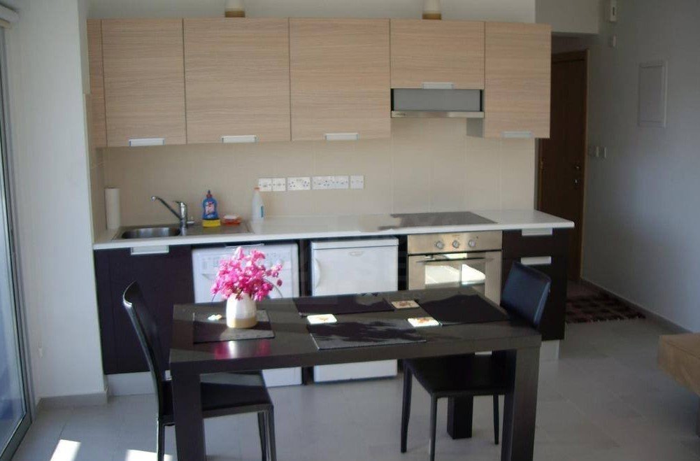 Apartment in Germasogeia, Cyprus - picture 1