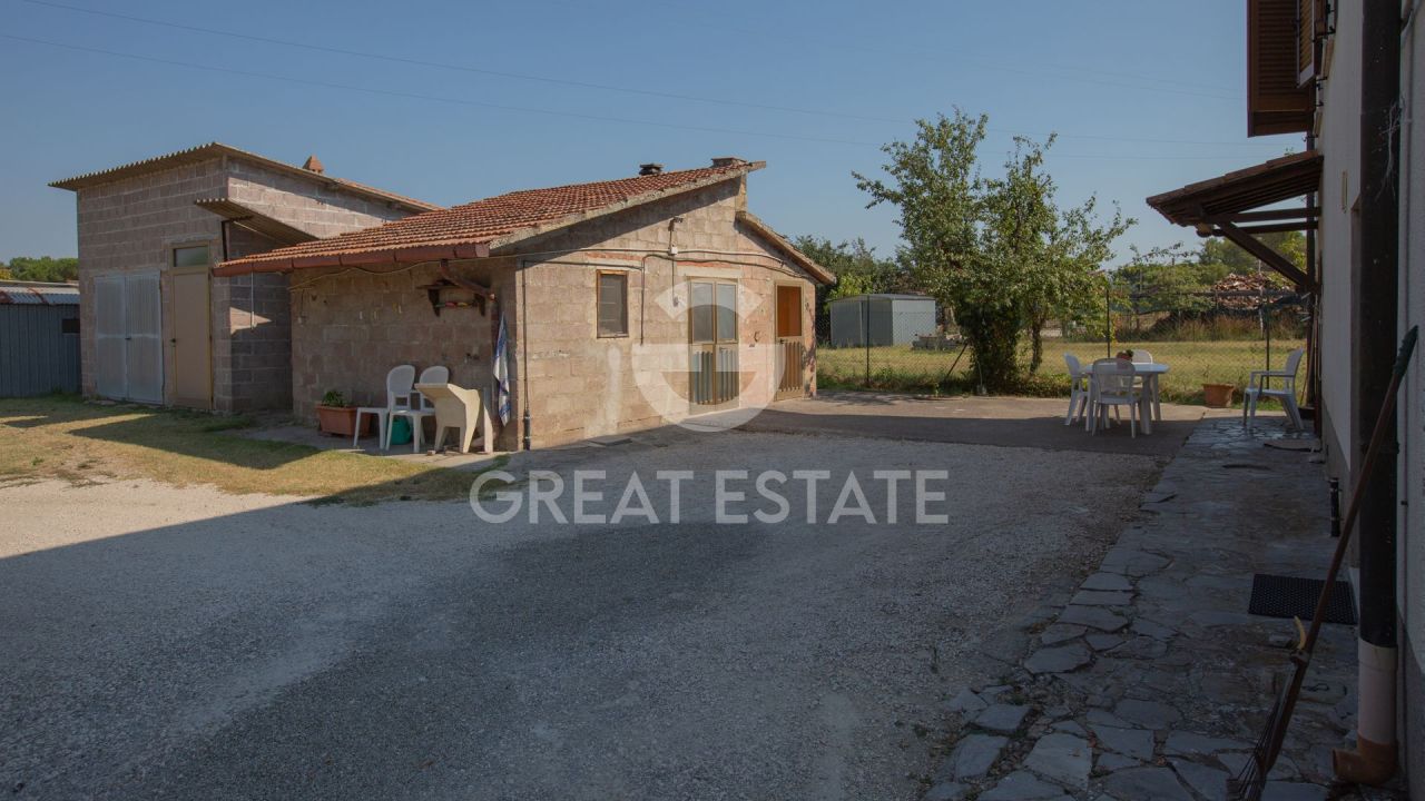 Villa en Castiglione del Lago, Italia, 279.05 m² - imagen 3