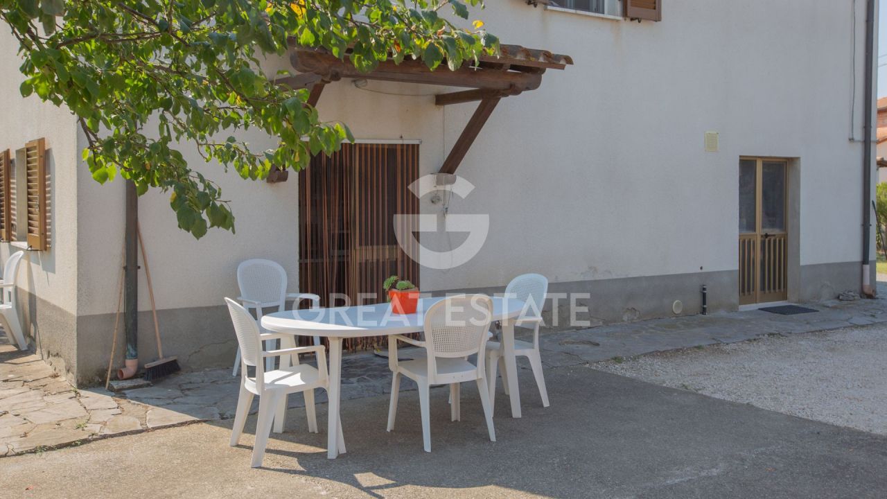 Villa en Castiglione del Lago, Italia, 279.05 m² - imagen 5