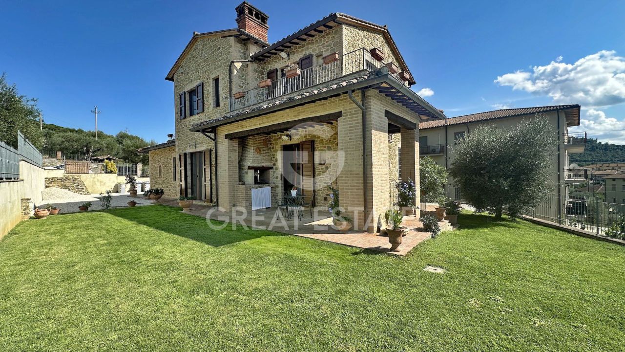 Casa en Magione, Italia, 263 m² - imagen 7