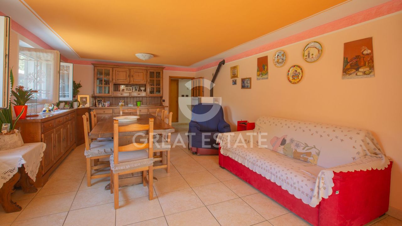 Villa en Castiglione del Lago, Italia, 279.05 m² - imagen 11