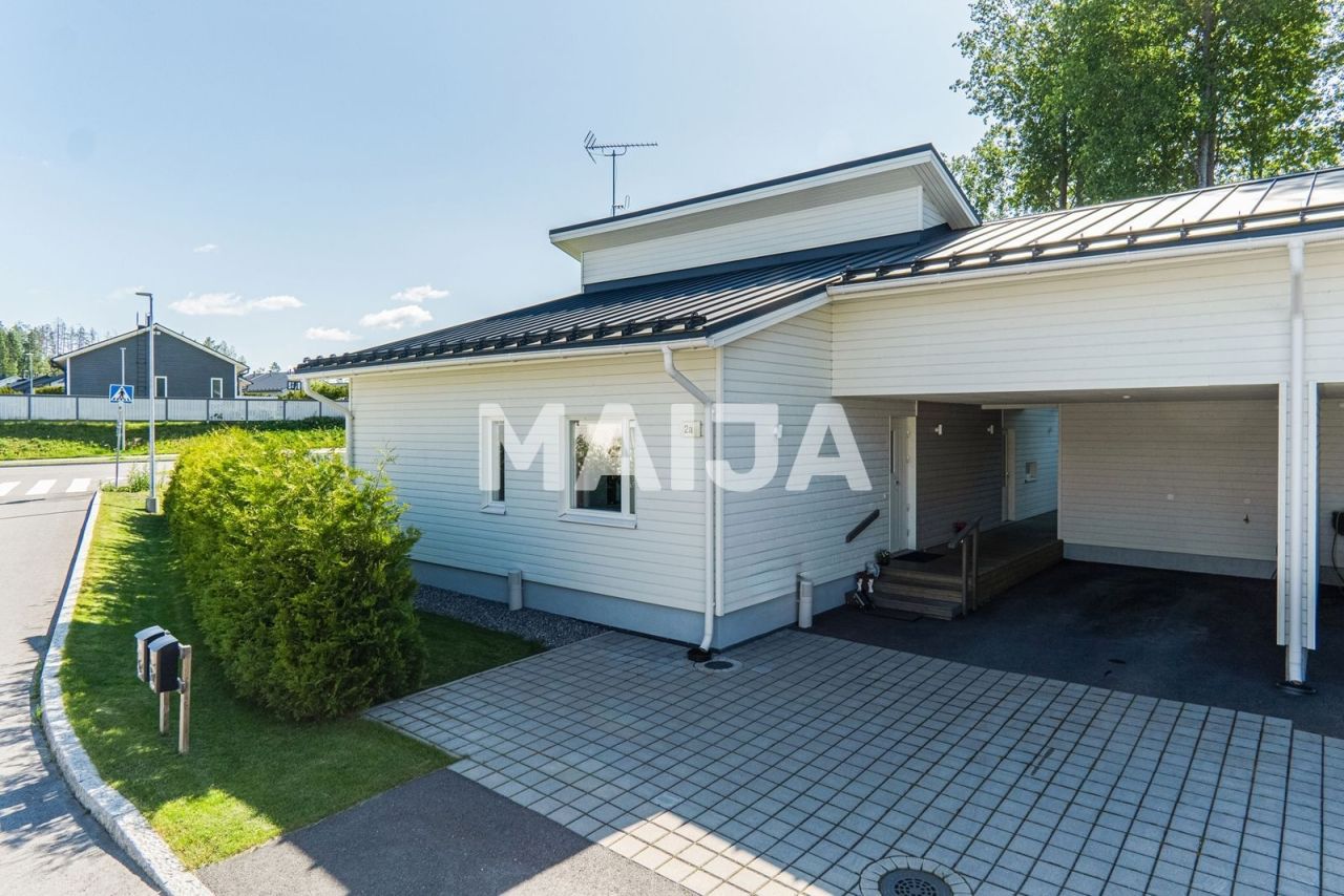 Maison à Kerava, Finlande, 111 m² - image 1
