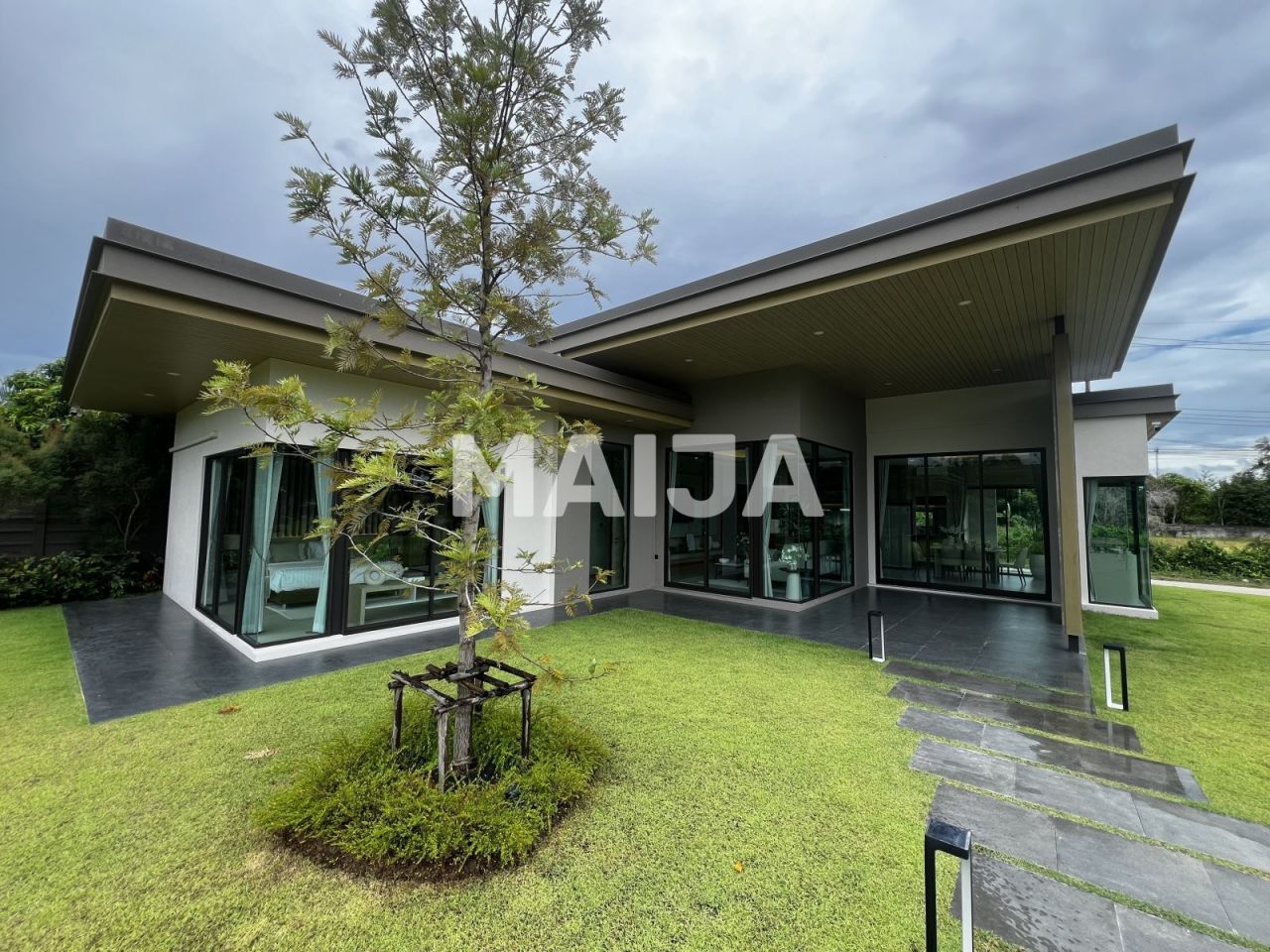 Villa Bang Lamung, Thaïlande, 333 m² - image 1