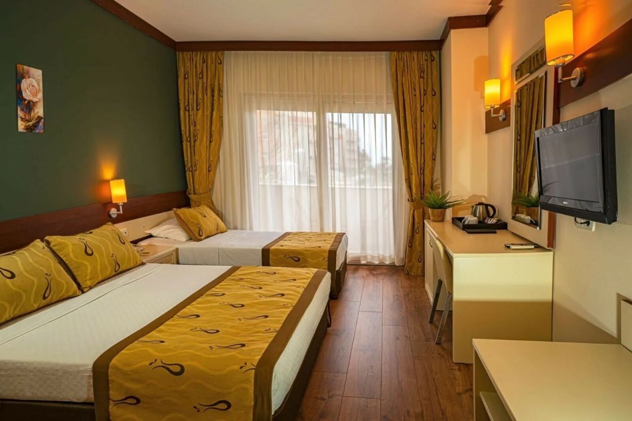 Hotel en Kemer, Turquia, 7 500 m² - imagen 1