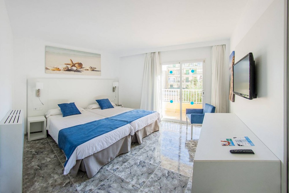 Hôtel à Manacor, Espagne, 9 000 m² - image 1