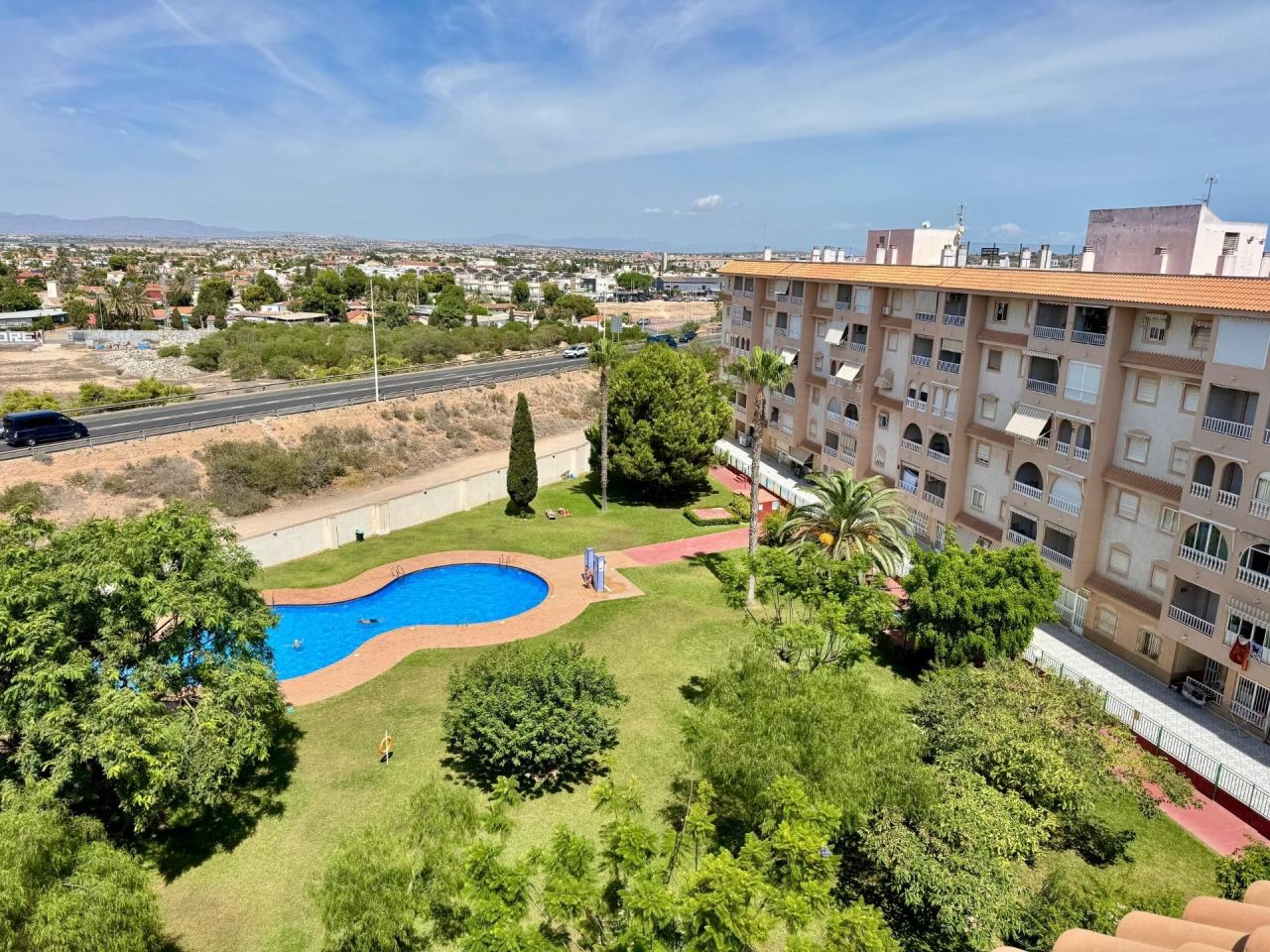 Penthouse in Torrevieja, Spain, 60 m² - picture 1