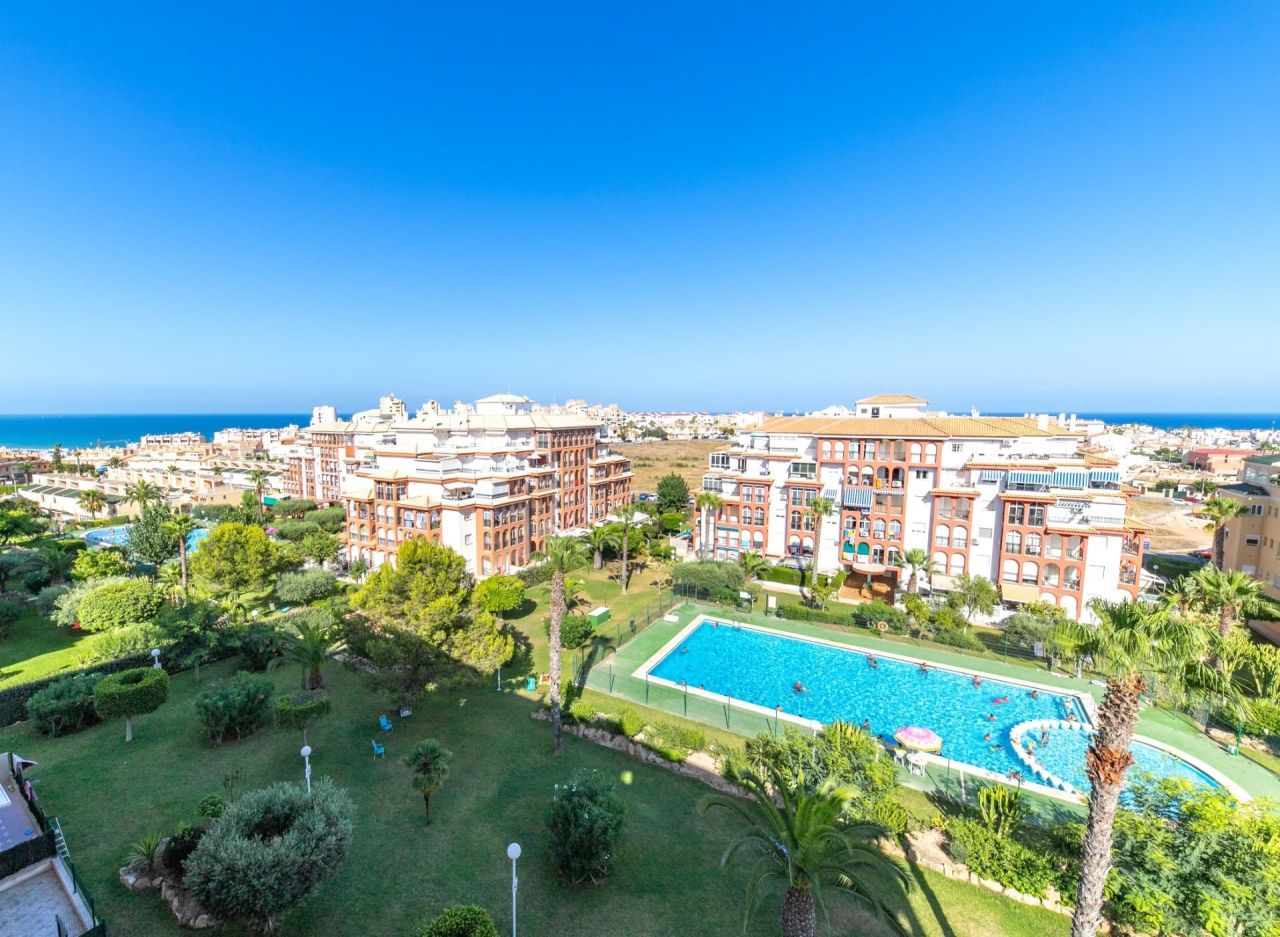 Penthouse à Torrevieja, Espagne, 68 m² - image 1