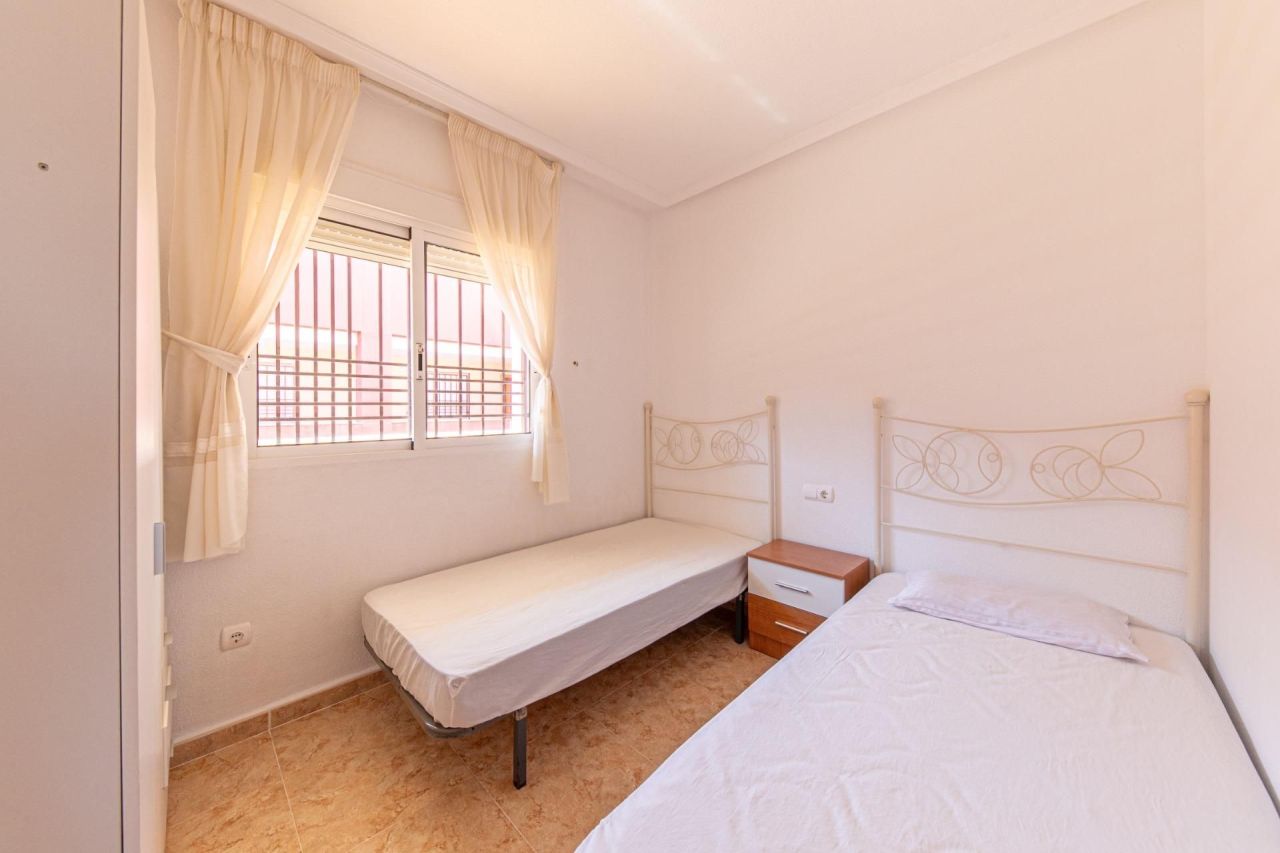 Ático en Torrevieja, España, 68 m² - imagen 9