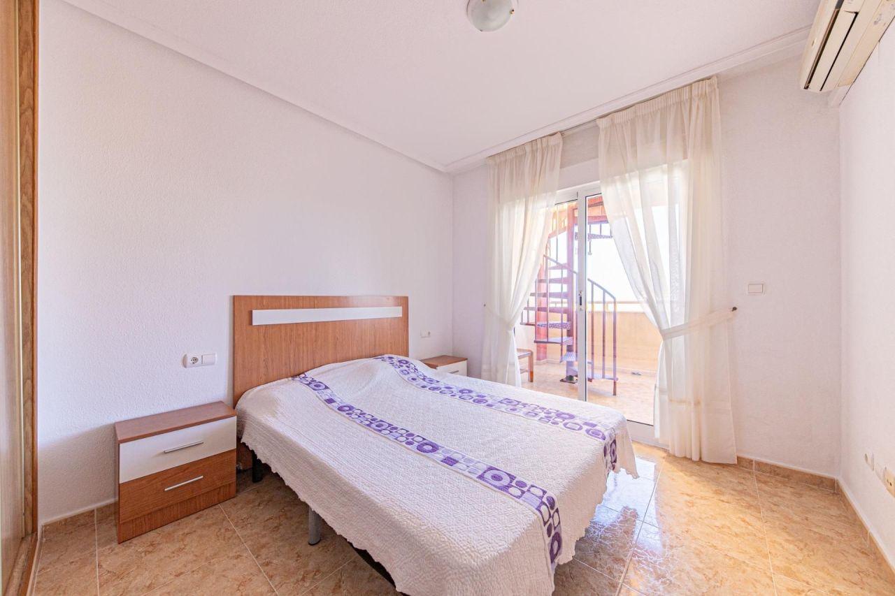 Ático en Torrevieja, España, 68 m² - imagen 6