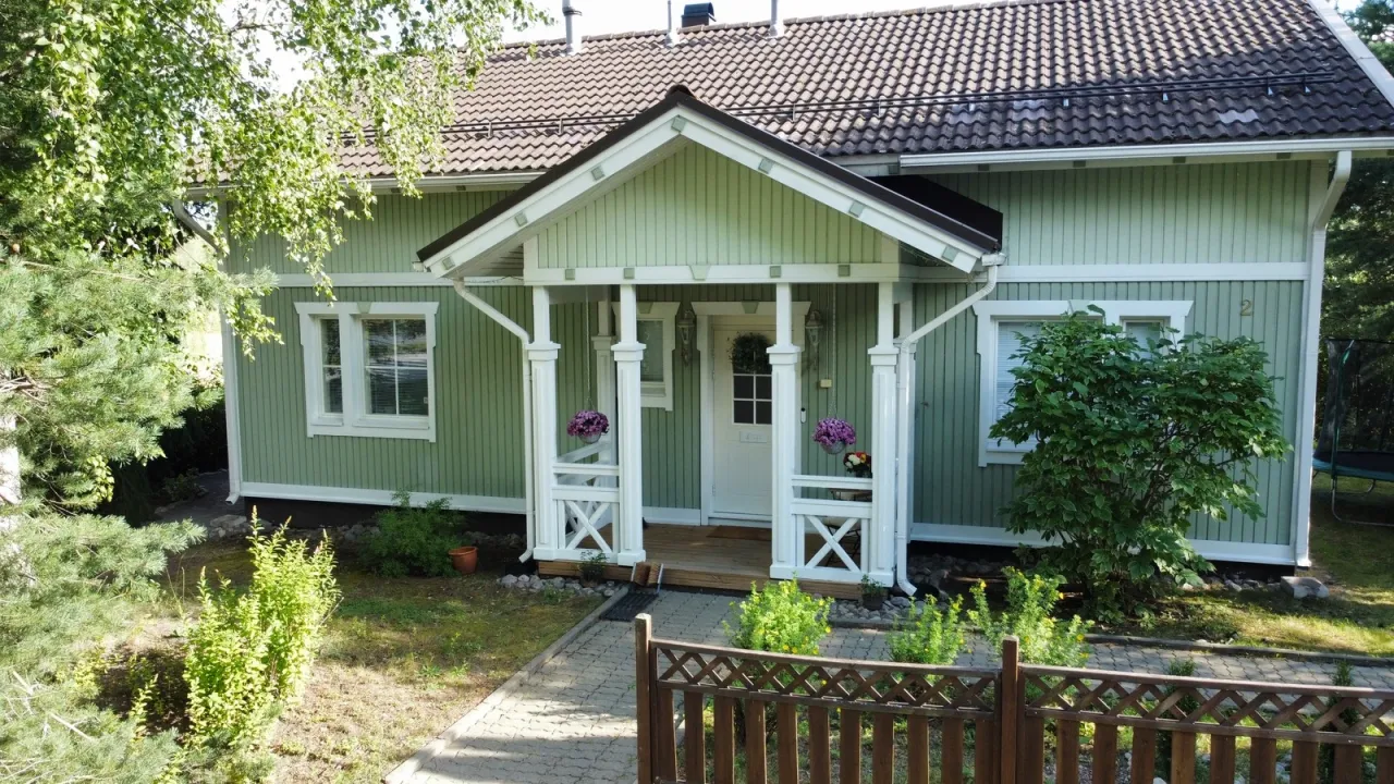 Maison à Rauha, Finlande, 127 m² - image 1