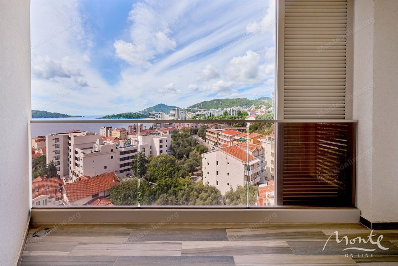 Flat in Budva, Montenegro, 90 m² - picture 1