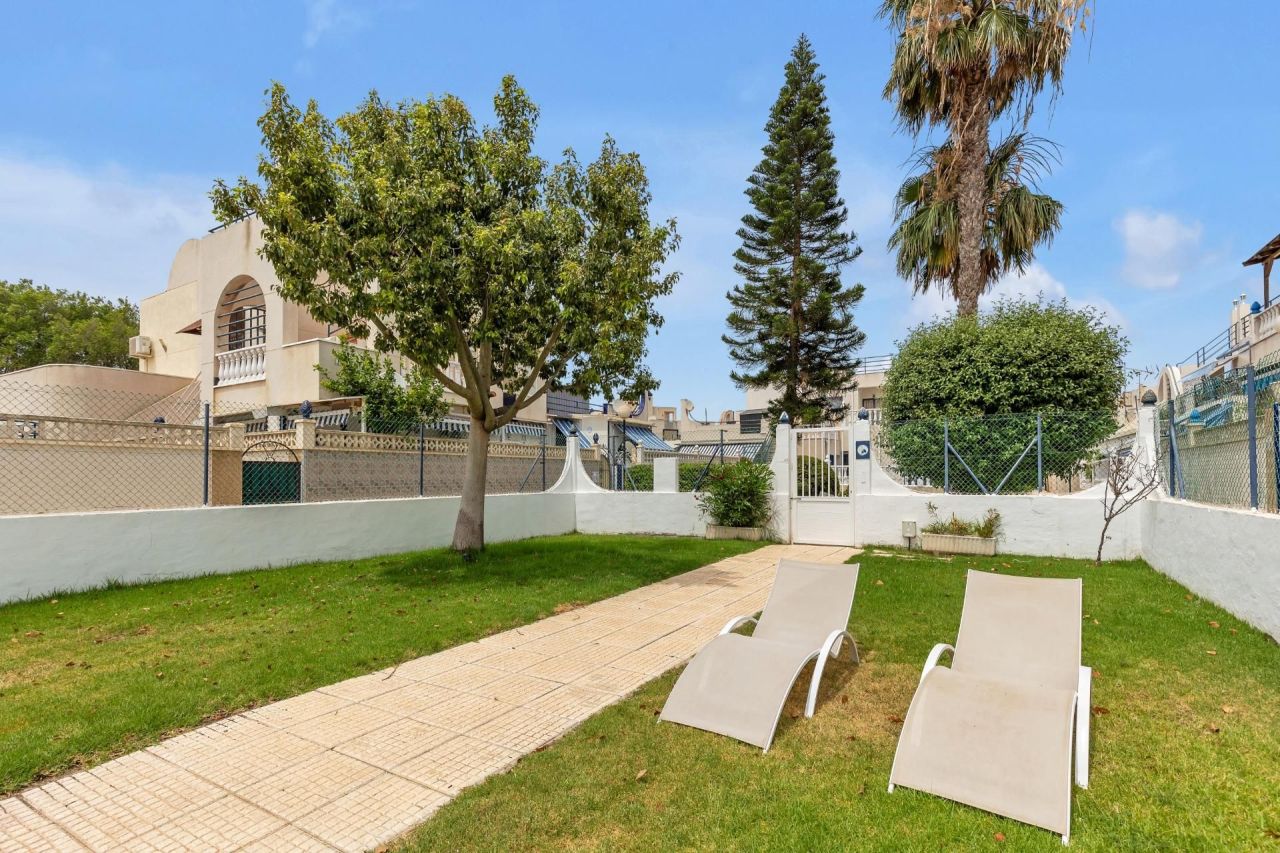 Casa a Torrevieja, Spagna, 55 m² - foto 13