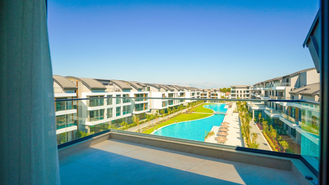 Flat in Side, Turkey, 180 m² - picture 1