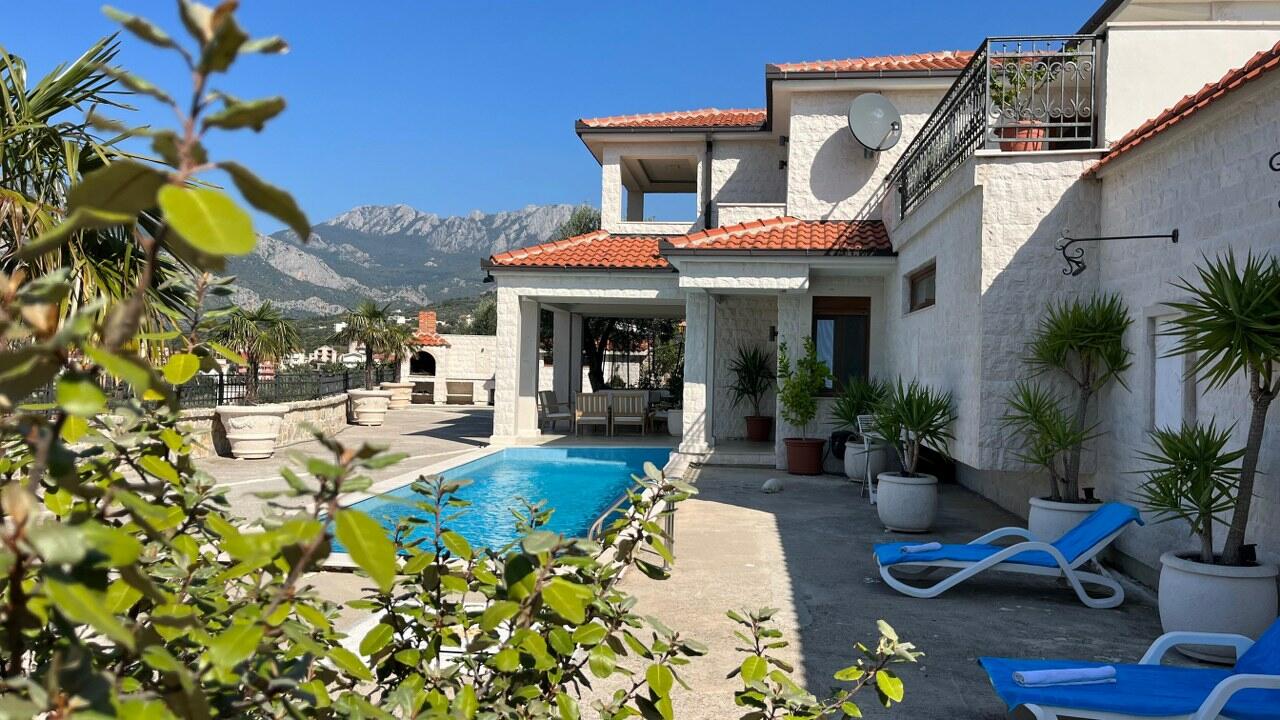 Maison au Bar, Monténégro, 366 m² - image 1