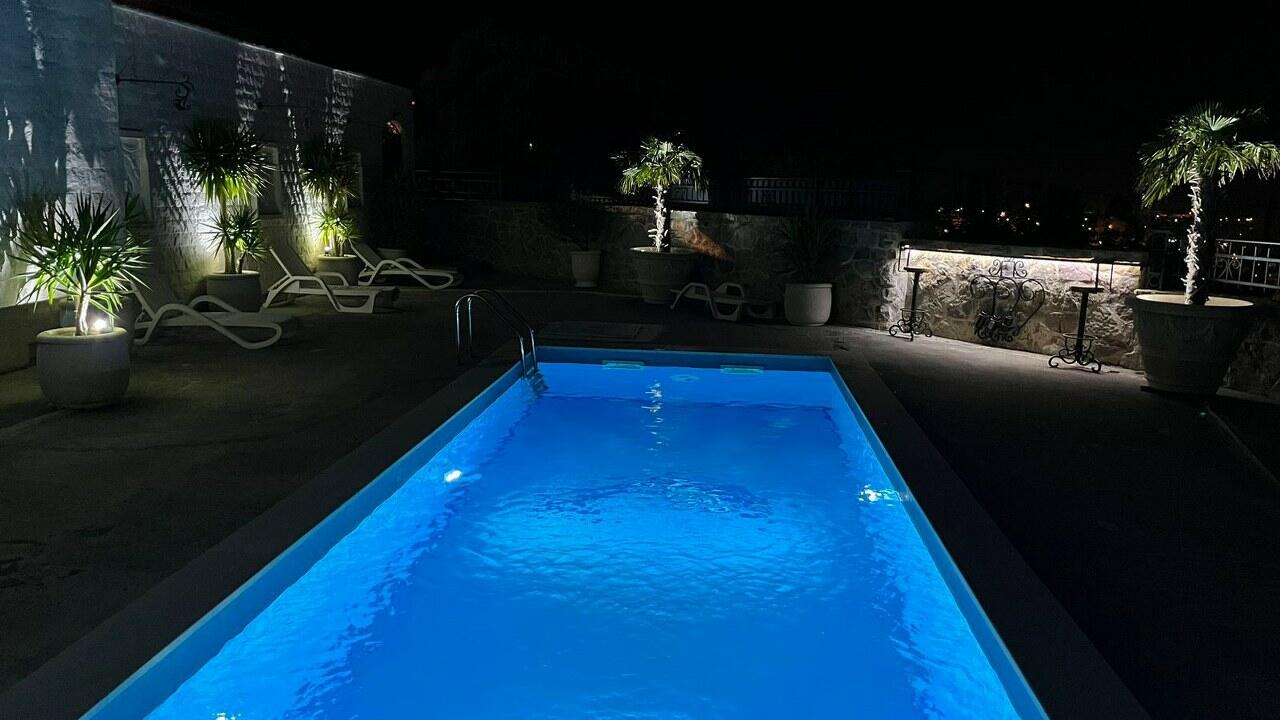 Casa en el Bar, Montenegro, 366 m² - imagen 15