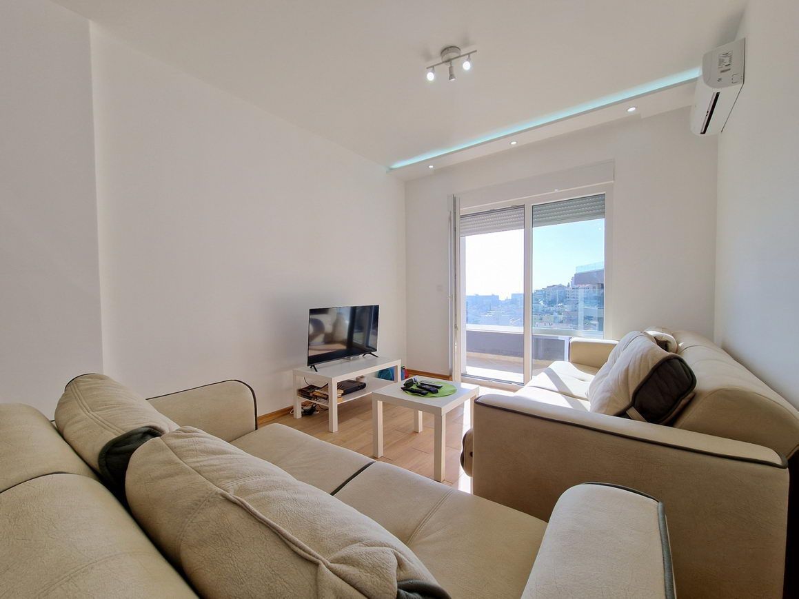 Apartment in Budva, Montenegro, 60 m² - Foto 1