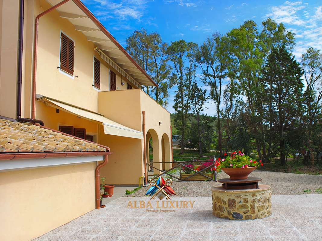Villa Strada Comunale Castello, Italia, 340 m² - foto 9