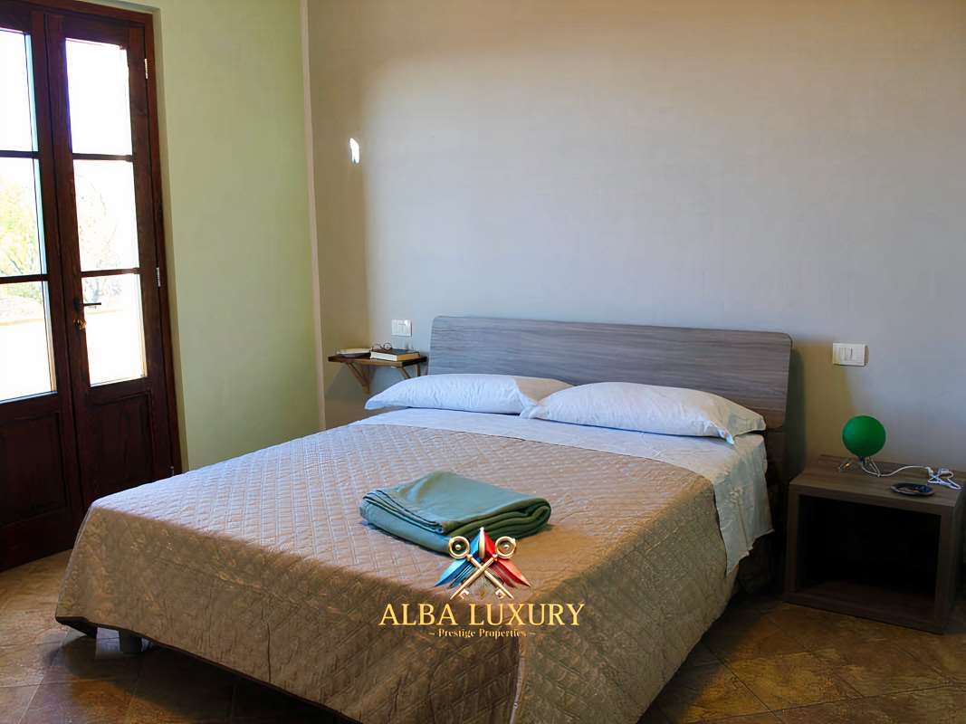 Villa Strada Comunale Castello, Italia, 340 m² - foto 12