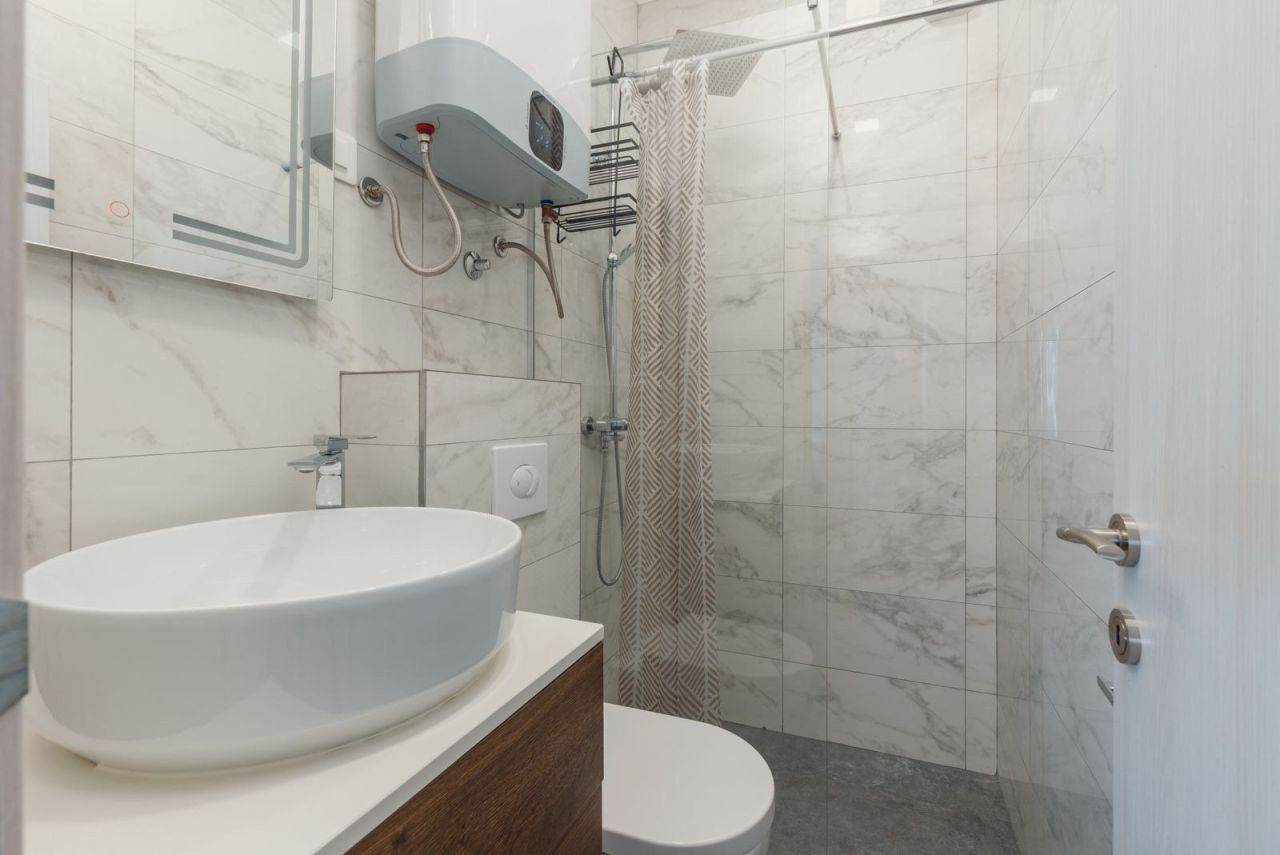 Apartment in Dobrota, Montenegro, 129 m² - picture 9