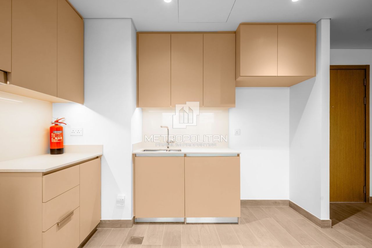 Apartment in Dubai, UAE, 101 m² - picture 7