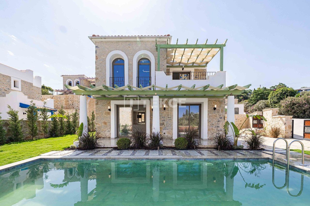 Villa à Bodrum, Turquie, 190 m² - image 1