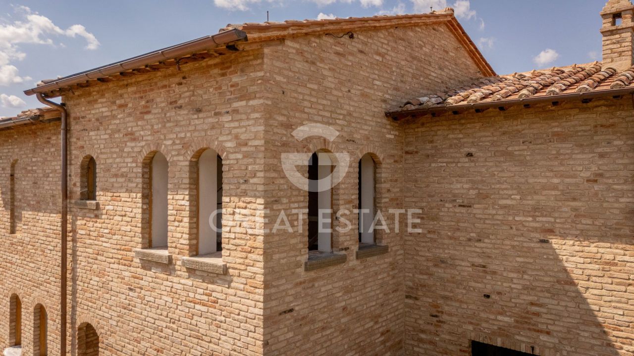 Casa en Castiglione del Lago, Italia, 280.05 m² - imagen 3