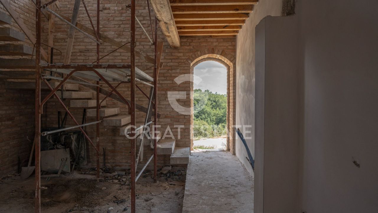 Casa en Castiglione del Lago, Italia, 280.05 m² - imagen 13