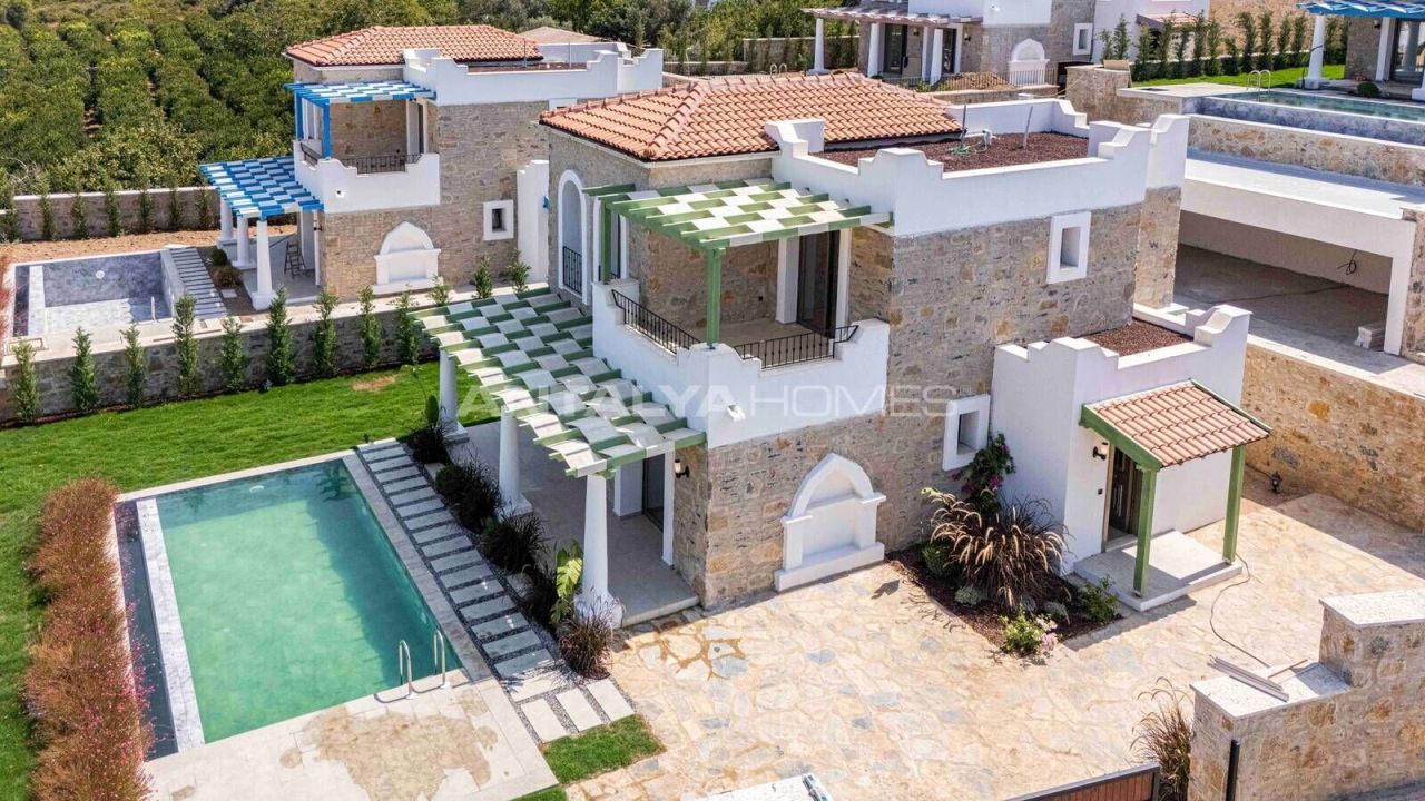 Villa à Bodrum, Turquie, 190 m² - image 1