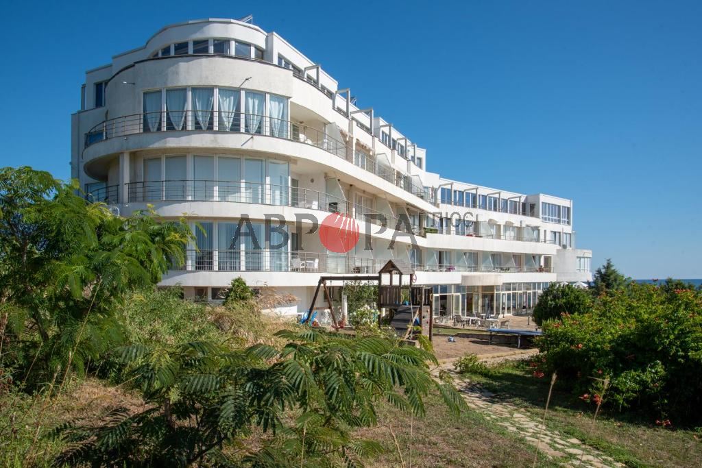 Piso en Kiten, Bulgaria, 73 m² - imagen 1