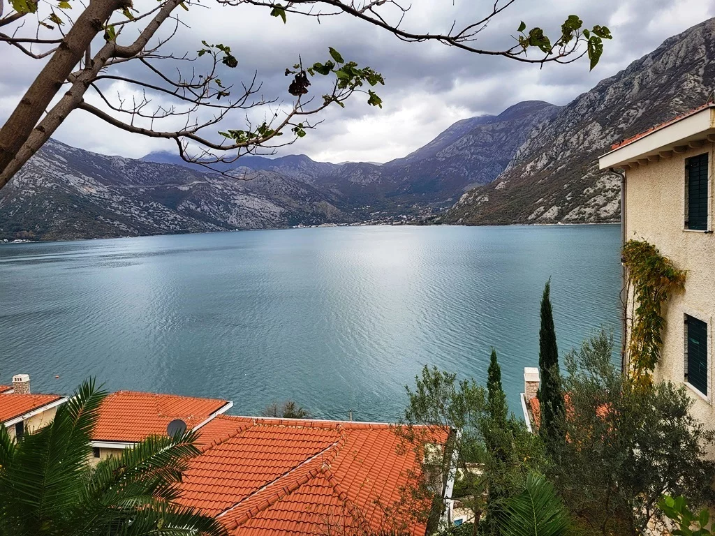 Appartement à Kotor, Monténégro, 126 m² - image 1