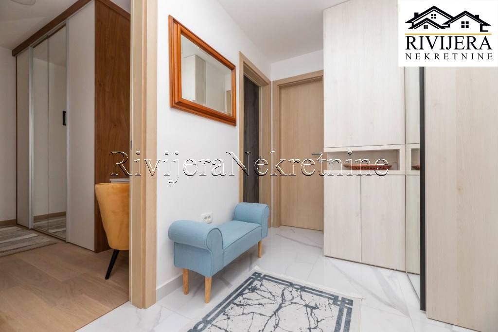 Piso en Herceg-Novi, Montenegro, 122 m² - imagen 10
