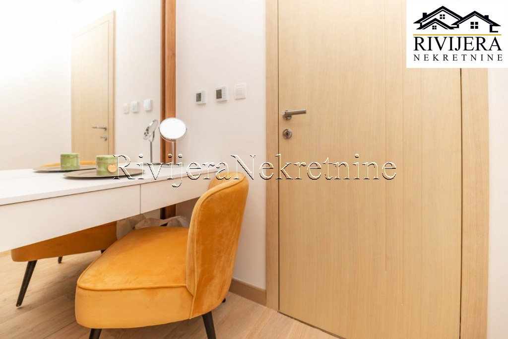 Piso en Herceg-Novi, Montenegro, 122 m² - imagen 13