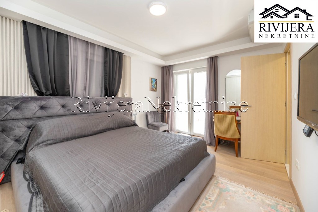 Piso en Herceg-Novi, Montenegro, 122 m² - imagen 11