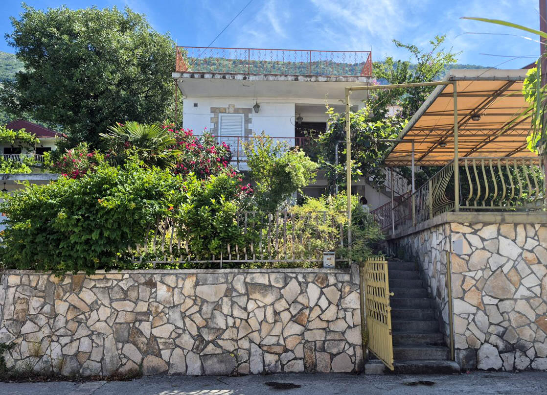 Casa en Sutomore, Montenegro, 142 m² - imagen 1