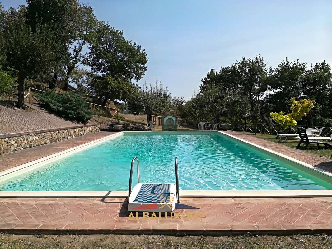 Villa in Montepulciano, Italy, 700 m² - picture 2