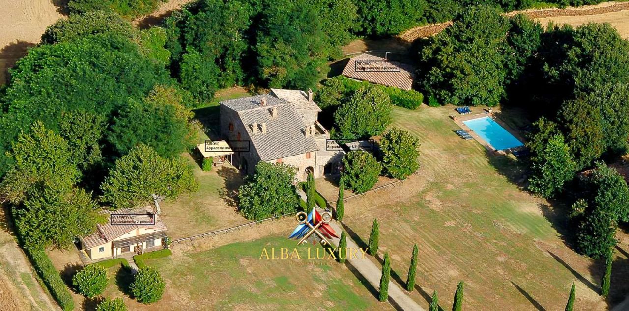 Villa Via Dori Alessandro, Italie, 1 800 m² - image 3