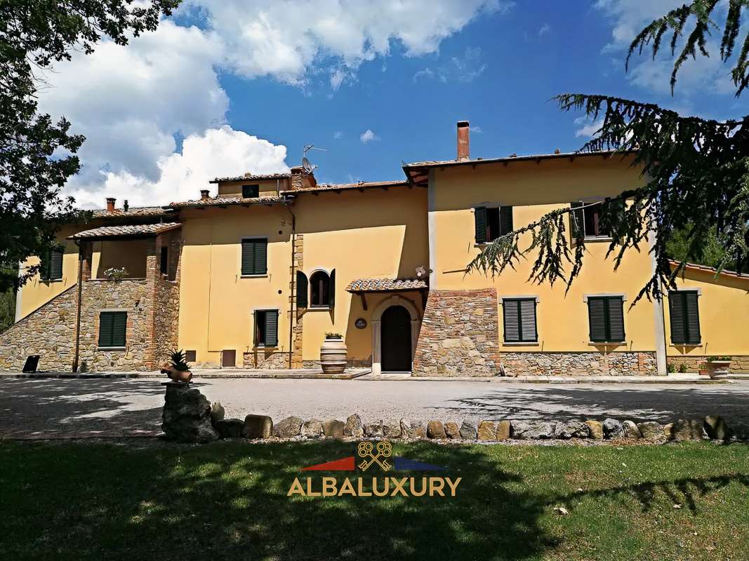 Villa in Montepulciano, Italy, 700 m² - picture 4