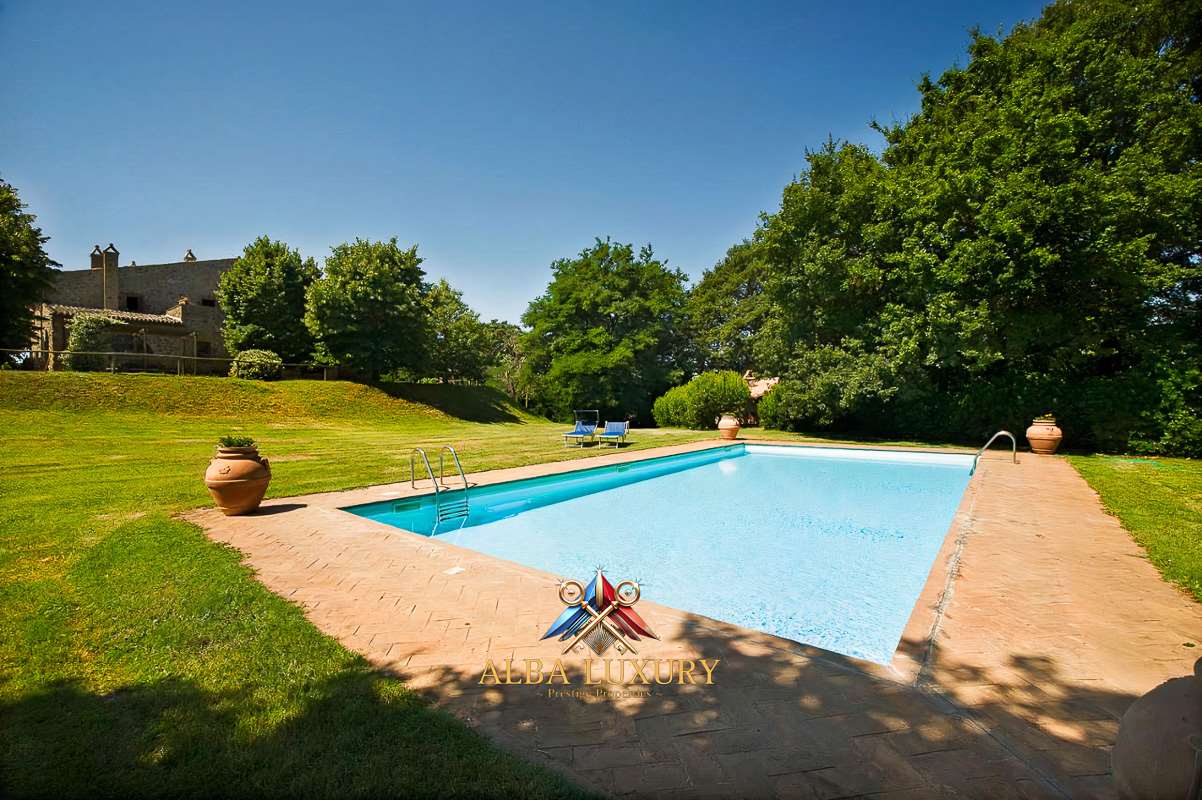 Villa Via Dori Alessandro, Italie, 1 800 m² - image 5