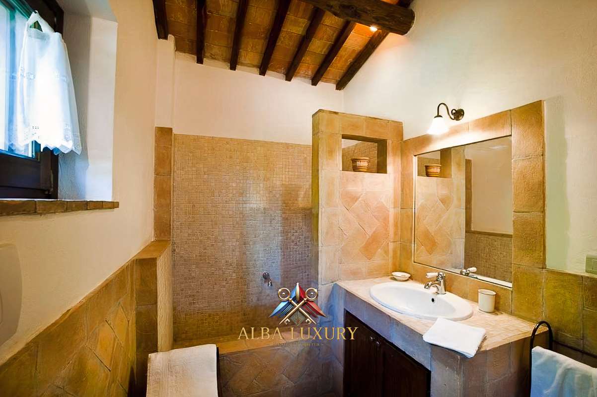 Villa Via Dori Alessandro, Italie, 1 800 m² - image 10