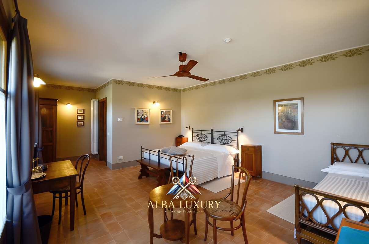 Villa en Orvieto, Italia, 1 100 m² - imagen 13