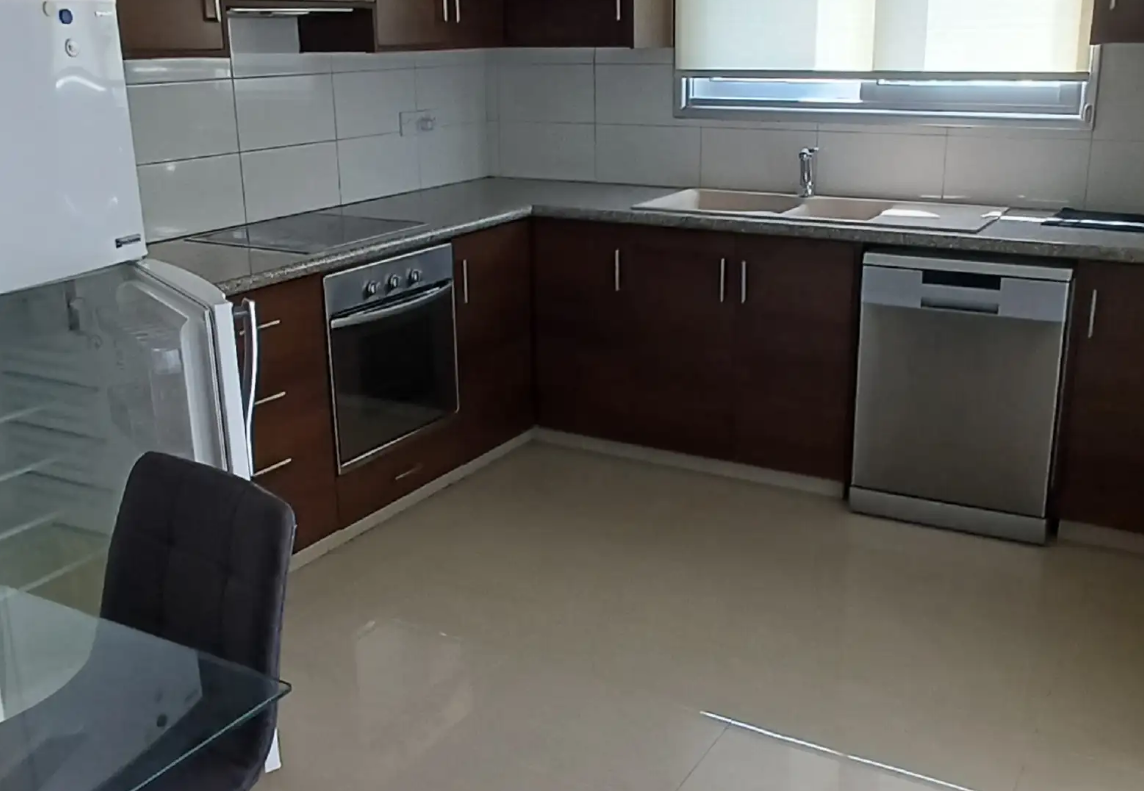 Apartamento en Kato Polemidia, Chipre, 90 m² - imagen 1