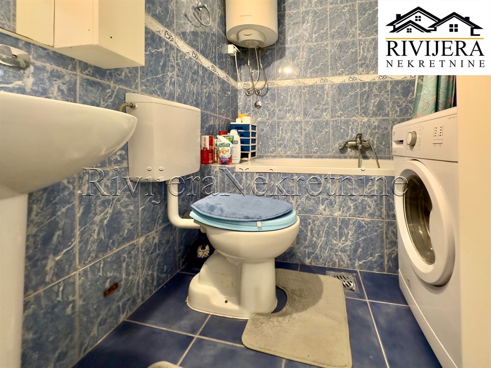 Flat in Dobrota, Montenegro, 59 m² - picture 8