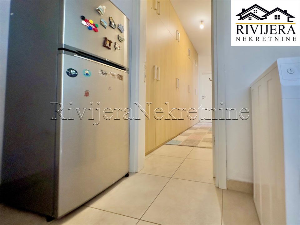 Flat in Dobrota, Montenegro, 59 m² - picture 5